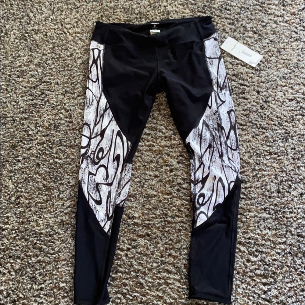 NWT Performance leggings
